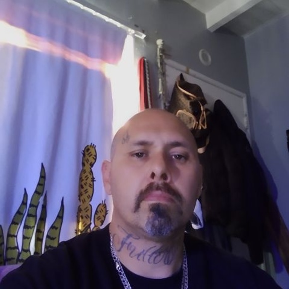 Meet your Posher, Fernando - Picture 1 of 1